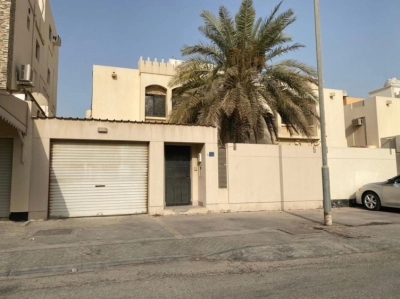 Villa For Sale In Hamad Town