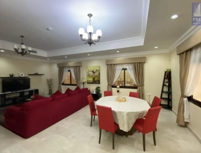 Villa for rent in Busaiteen